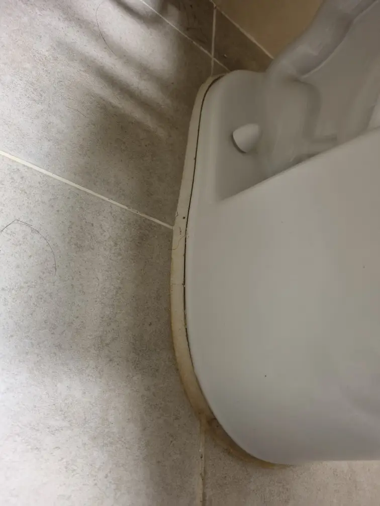 변기 흔들거림 해결하는 백시멘트 작업, 막힘해결119가 알려드립니다